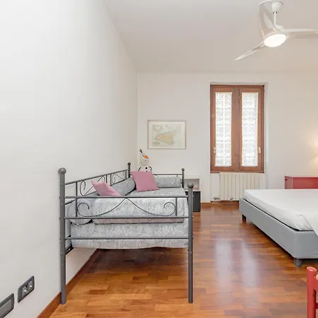 Comfortable Typical Old Style Apartment-3